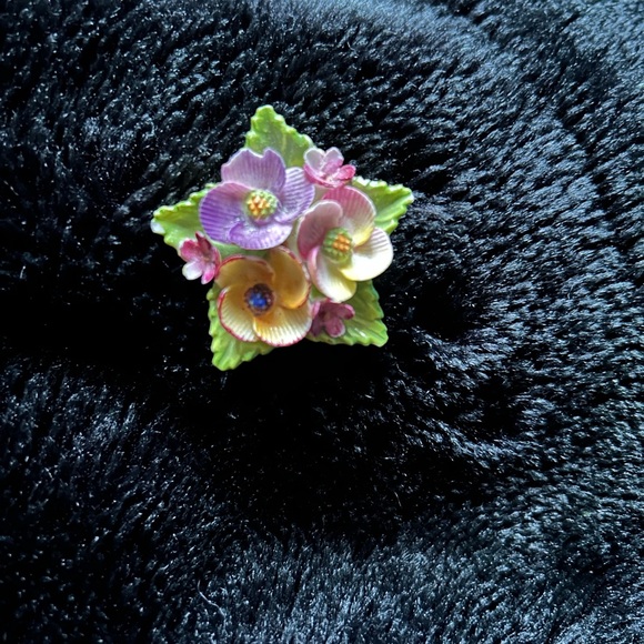 Floral Brooch with Colorful Flowers - Picture 2 of 11